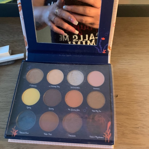 Nemo eyeshadow it’s nice never used - Picture 2 of 2